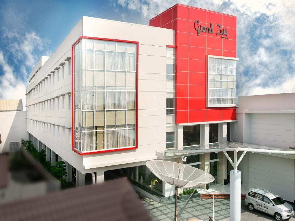 Hotel Grand Zuri Muara Enim Номер фото