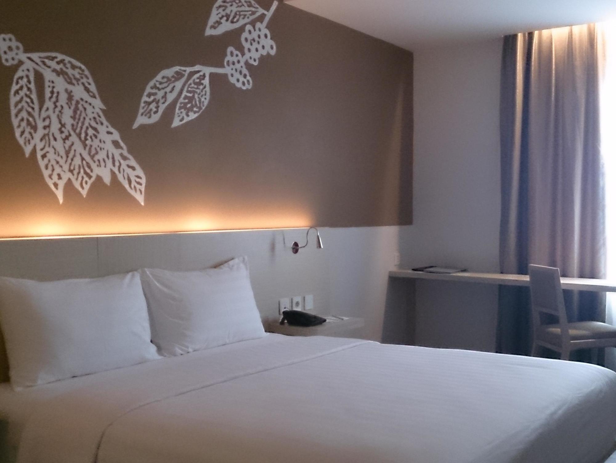 Hotel Grand Zuri Muara Enim Екстер'єр фото