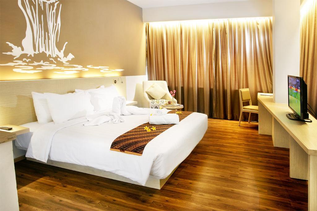Hotel Grand Zuri Muara Enim Екстер'єр фото